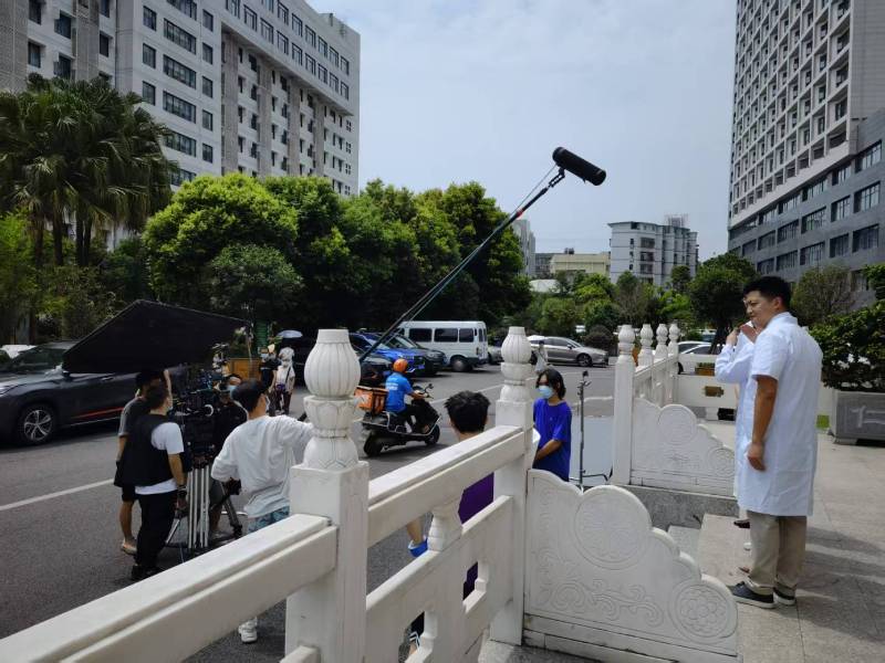 龙安区广告片拍摄公司低成本实现高规格制作的诀窍